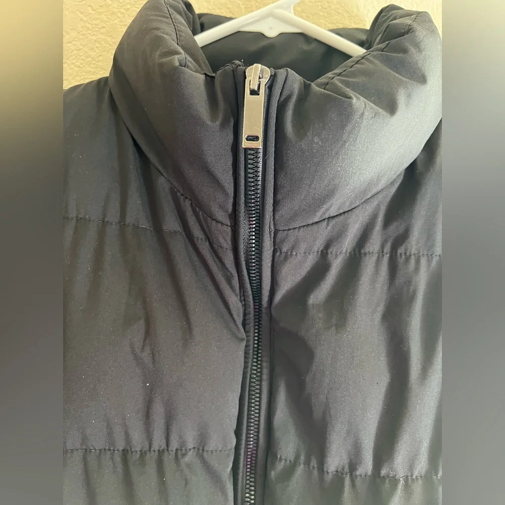 Shein Black Puffer Vest - Picture 3 of 6